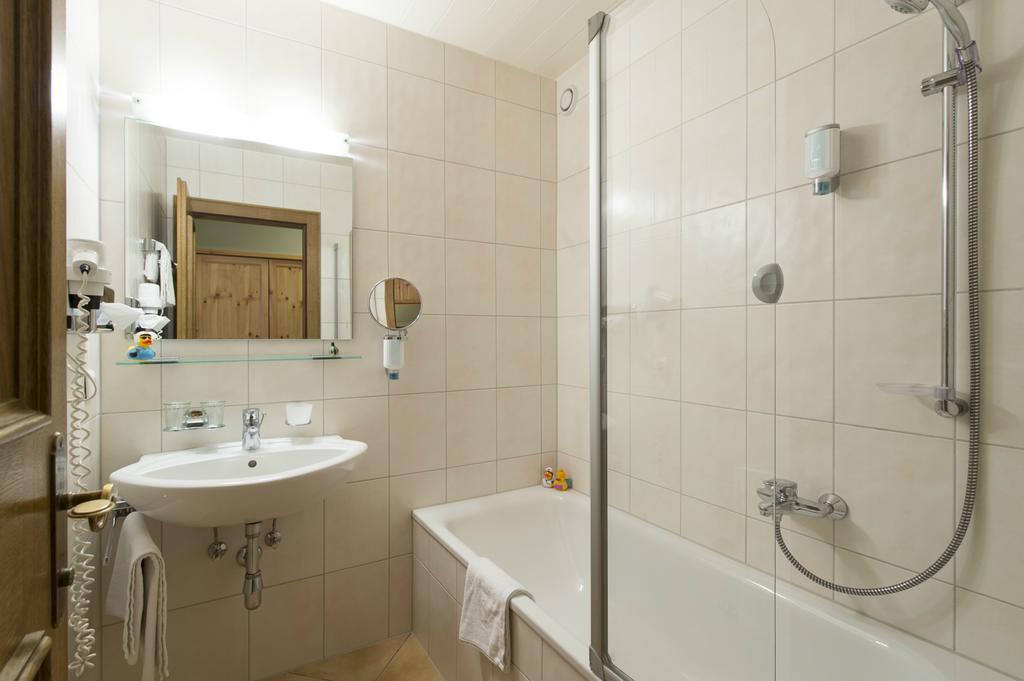 Alpenhotel Valluga Zuers Номер фото