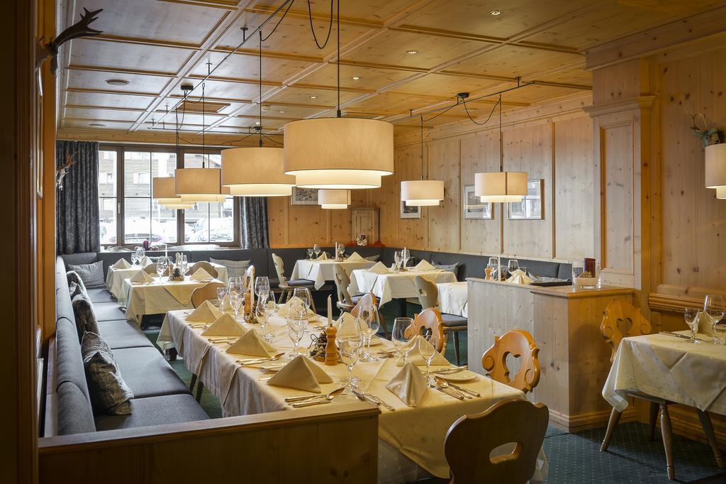 Alpenhotel Valluga Zuers Екстер'єр фото
